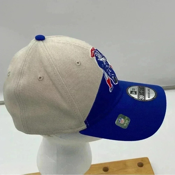 New Era NFL New England Patriots 2023 Sideline Historic 39THIRTY Stretch Fit Hat - Picture 4 of 11